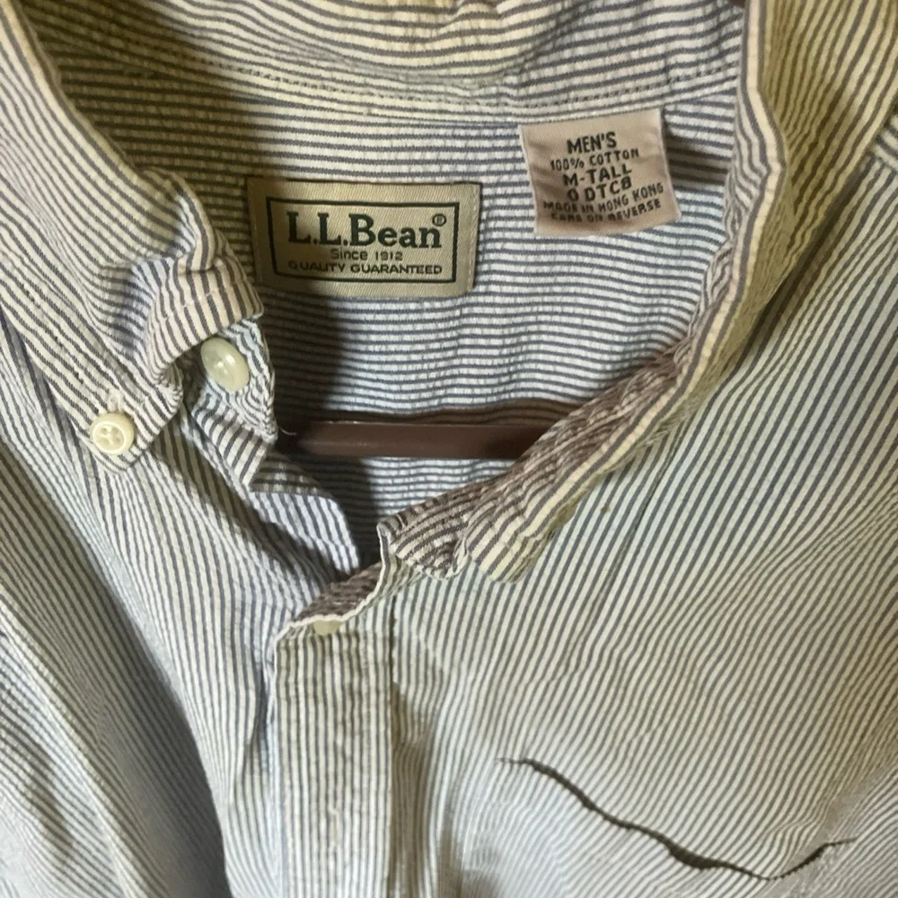 L.L. Bean Casual Blue and White Button Down Shirt - Picture 8 of 8
